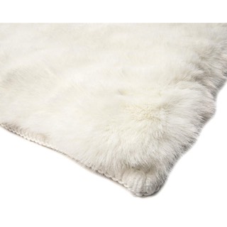 One World Furnishing Nevada White Fur Rug